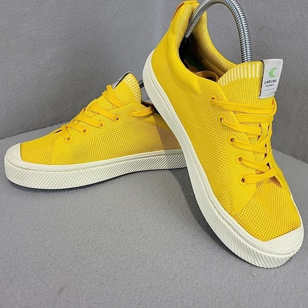 Cariuma OCA Low Yellow Canvas 7.5M/9W Sneakers 300608Y02W